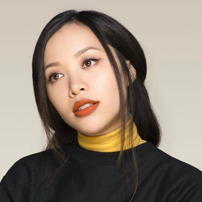 Trong thời kỳ hoàng kim (giai đoạn 2010-2012) của mình, Michelle Phan liên tục được các tạp chí Forbes và Nylon vinh danh là người có tầm ảnh hưởng trong giới làm đẹp. Năm 2010, cô trở thành gương mặt đại diện của hãng Lancôme. Cùng năm, cô nhận giải Ngôi sao mới của Wonmen's Were Daily Biz. Ngoài ra, beauty blogger gốc Việt còn được tạp chí Marie Claire vinh danh là Nhân vật đáng chú ý dưới tuổi 30. Tuy đã ngừng ra vlog, cô vẫn được chú ý với sự thành công của thương hiệu mỹ phẩm riêng.