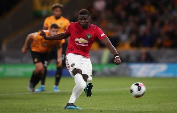 Pogba đá hỏng 11 m khiến MU chia điểm tại Molineux.