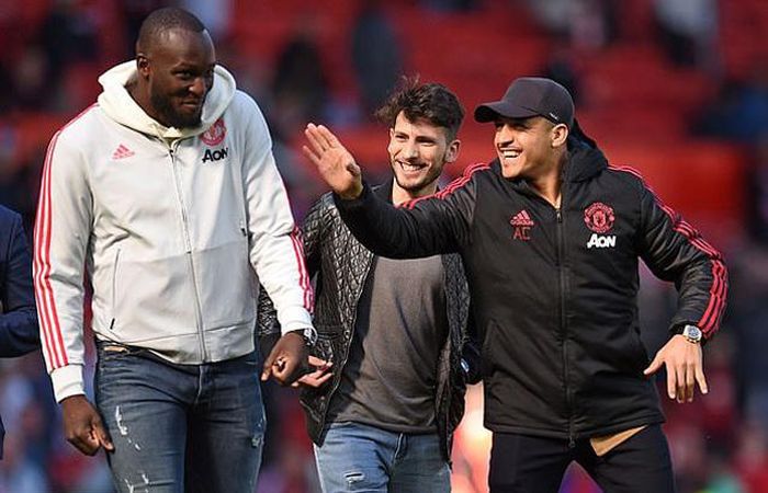 Sanchez sẽ đá cặp cùng Lukaku ở Inter mùa này
