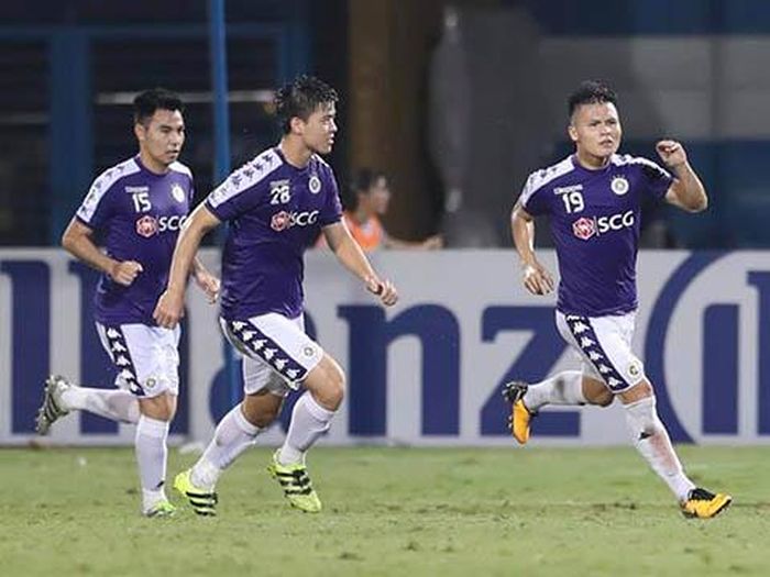 Quang Hải đã có cho mình 10 bàn thắng trong năm 2019 trong khoảng 40 trận ra sân với Hà Nội và các ĐTQG so với 20 bàn và 60 trận đấu trong năm 2018. Ảnh: Hoàng Linh