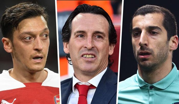 Arsenal chưa thể tống khứ Ozil và Mkhitaryan