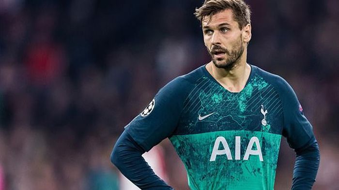 MU có thật sự muốn mua Llorente