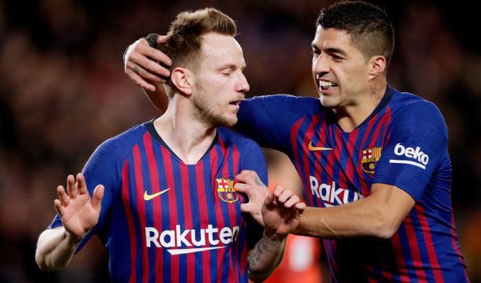 Luis Suarez và Ivan Rakitic.