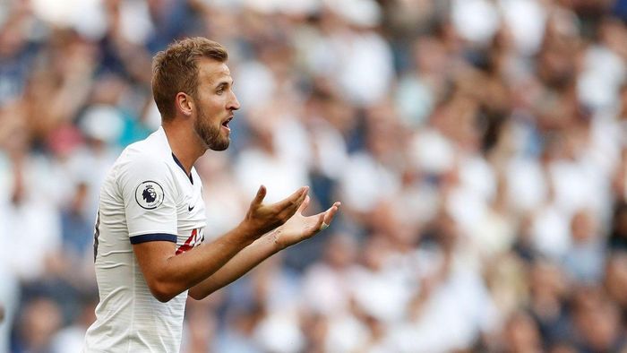 Harry Kane thi đấu mờ nhạt kể từ đầu trận.