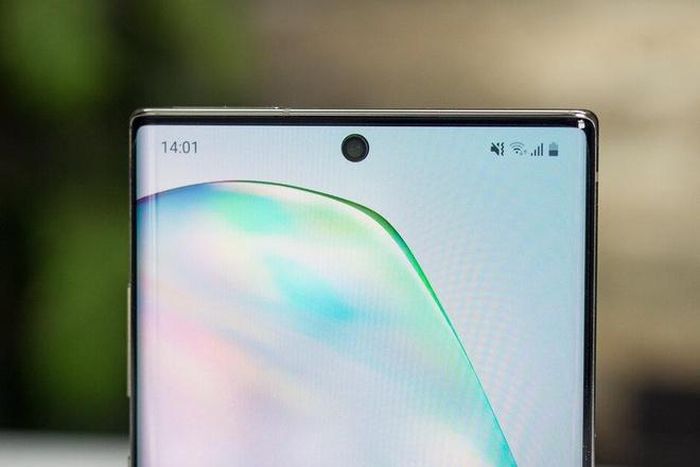 Camera đứng đầu thế giới smartphone của Galaxy Note10+ vẫn không thể so với Galaxy S11? Ảnh: Phone Arena.