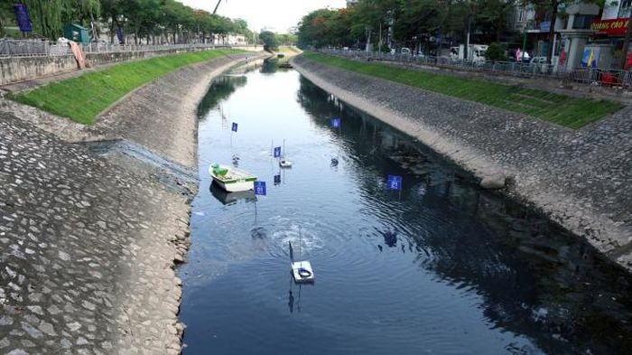 Đoạn sông Tô Lịch, nơi áp dụng dự án thí điểm của các chuyên gia Nhật Bản