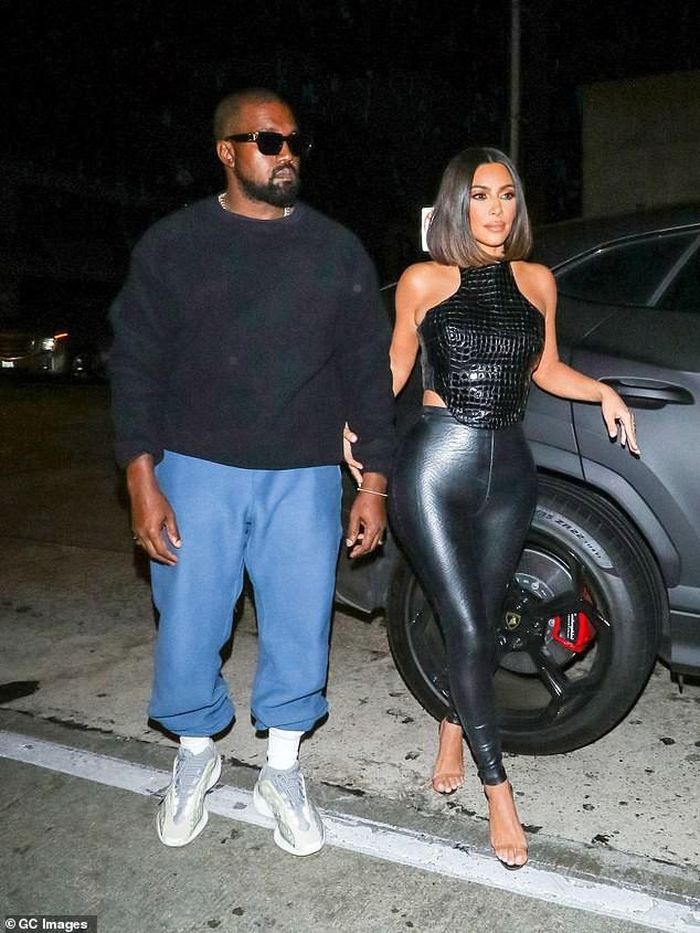 Kết hôn năm 2014, Kim Kardashian và rapper Kanye West trở thành cặp đôi chiêu trò giàu có và quyền lực hàng đầu showbiz.