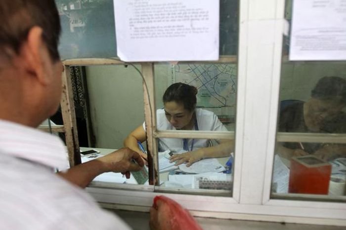 TP Hà Nội hiện có gần 50 điểm cố định, 17 điểm lưu động có thể cấp thẻ xe buýt miễn phí.