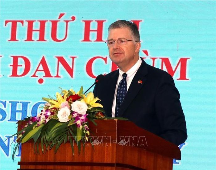 Đại sứ Hoa Kỳ tại Việt Nam Daniel J.Kritenbrink phát biểu tại hội thảo.