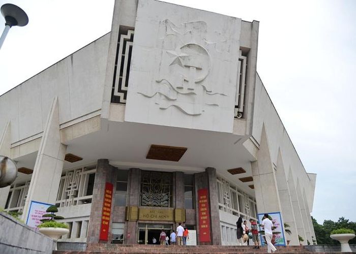 Cũng trong dịp này, Bảo tàng Hồ Chí Minh có nhiều hoạt động nhằm giới thiệu đến công chúng những tư liệu về cuộc đời và sự nghiệp của Chủ tịch Hồ Chí Minh.