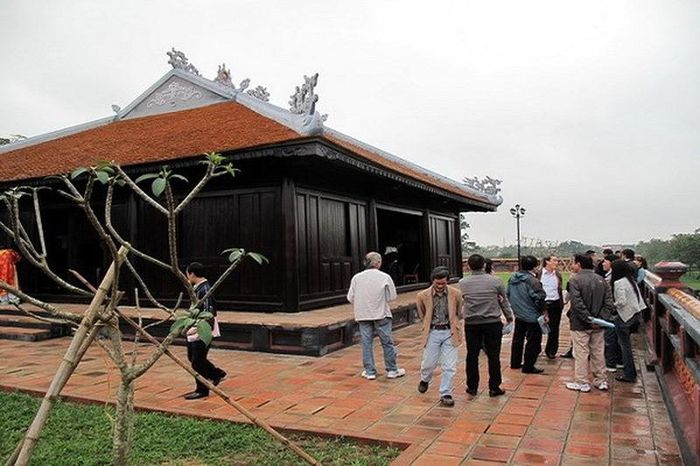Đông khuyết đài (ảnh Q. Việt)