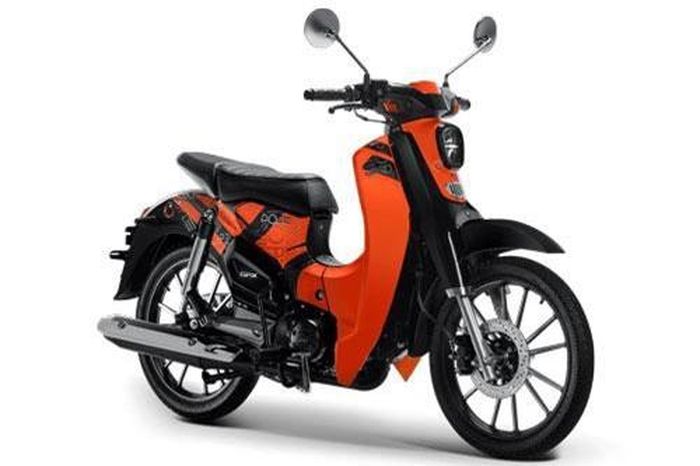 POPz 125 có số đo 1.820x685x1.142 mm, trọng lượng 99 kg.