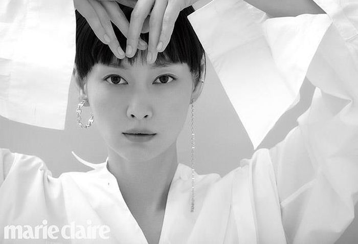 Nhiều khán giả để lại nhận xét trên trang Nate, họ suýt nữa không nhận ra ngôi sao phim Tự lập. Không ít người cho rằng bộ ảnh có phần đơn điệu, tẻ nhạt. 