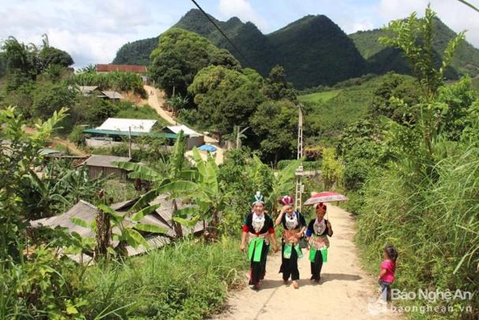 Một góc bản Huồi Viêng, xã biên giới Đoọc Mạy, Kỳ Sơn. Ảnh: Hoài Thu