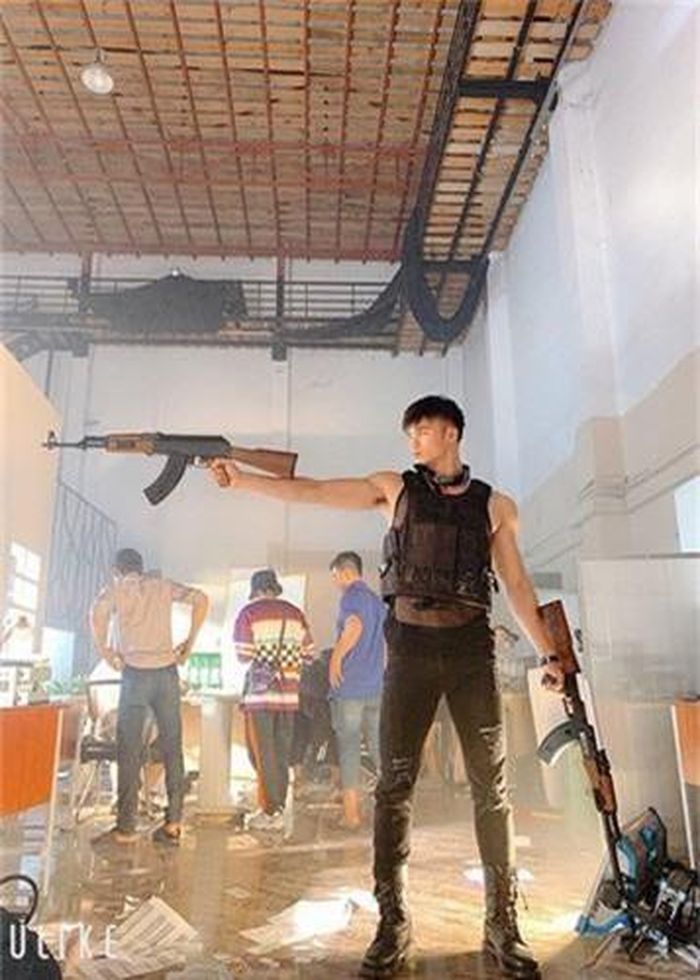  Tham gia cuộc thi Mister Việt Nam 2019, Tấn Phát tỏ rõ ý định trở thành người mẫu. 