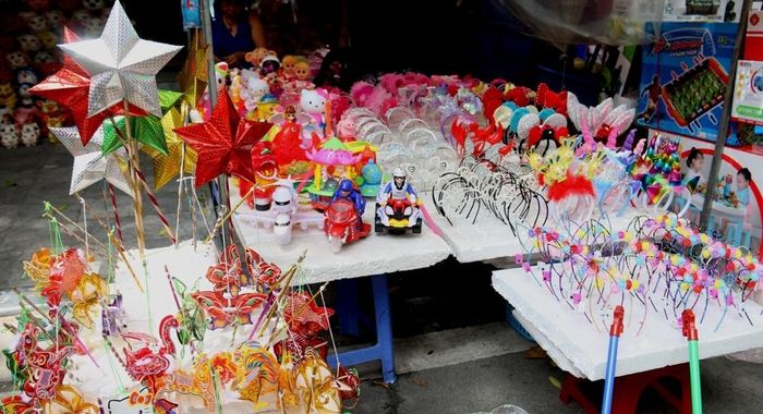 Vương miện, bờm tóc cho các bé gái