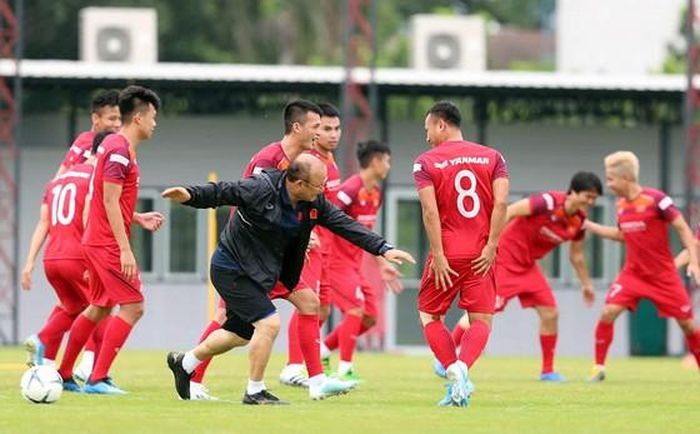 Ông Park và các học trò trên sân tập
