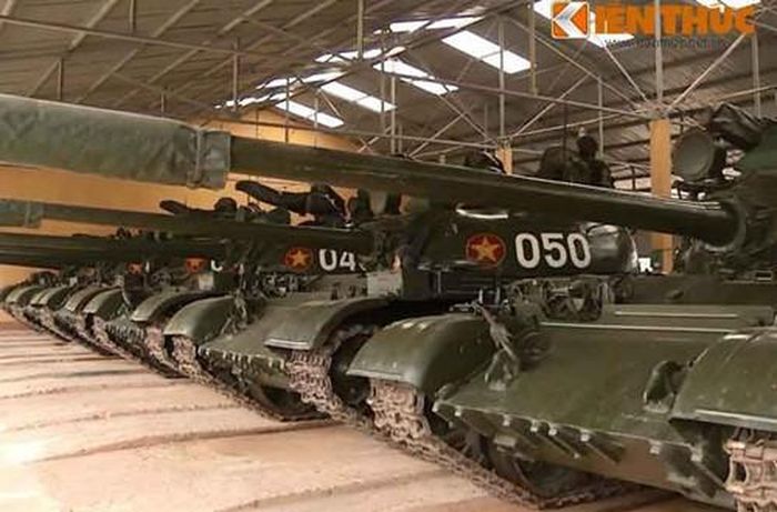 Dù ít có cơ hội đối đầu với các loại xe tăng chủ lực hiện đại ngày nay, tuy nhiên các phiên bản T-54M hoàn toàn có thể yểm trợ bộ binh tiến công trên chiến trường. Nếu tất cả xe tăng T-54/55 trong kho của Việt Nam đều được nâng cấp lên phiên bản T-54M, rõ ràng đây sẽ là một lực lượng chiến đấu, phòng vệ rất đáng gờm.