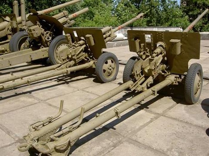 Đây đều là những loại pháo ra đời từ Chiến tranh Thế giới thứ hai, tới nay thiết kế của chúng đã gần 80 tuổi tuy nhiên vẫn đang được sử dụng để tham chiến với số lượng lớn trên chiến trường Syria. Nguồn ảnh: BD.