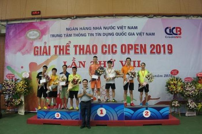 Các vận động viên đoạt giải ở bộ môn cầu lông đôi nam
