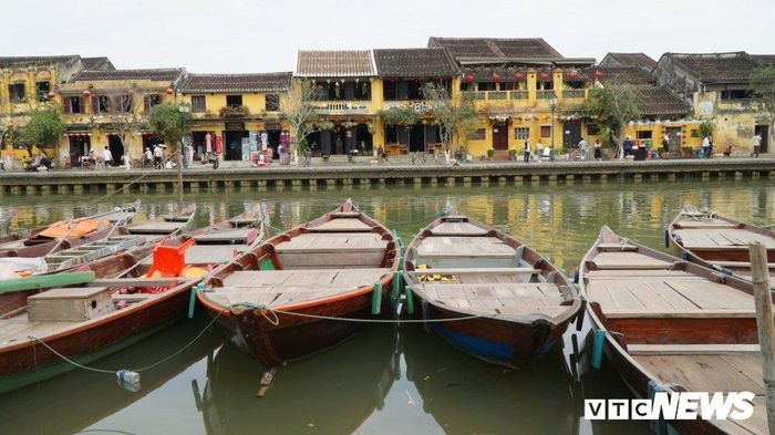  Phần lớn các ngôi nhà, đình, chùa ở đây là những kiến trúc truyền thống có niên đại từ thế kỷ 17 đến thế kỷ 19. 