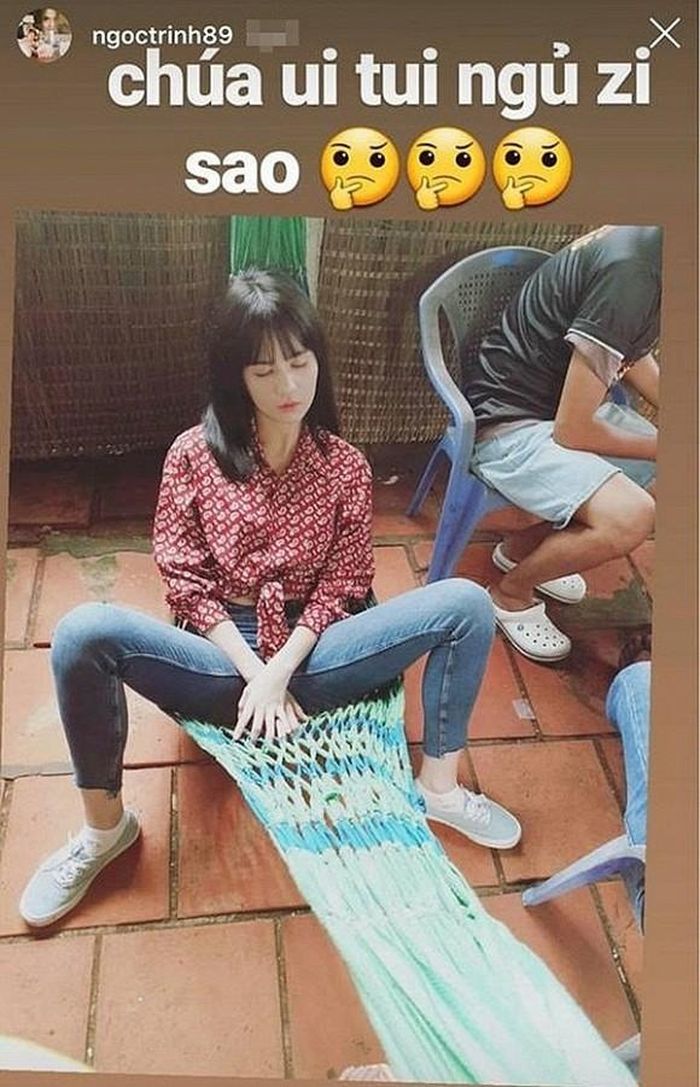 Dáng ngủ "khó đỡ" của Ngọc Trinh khiến nhiều người chào thua. 