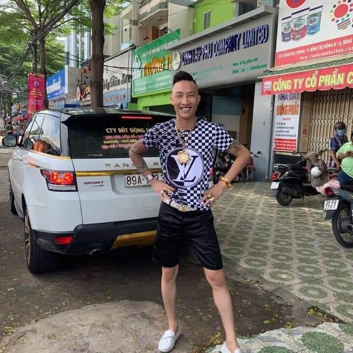 Huấn còn gieo những suy nghĩ lệch lạc rằng ma túy là loại chất kích thích giúp con người trở nên thông minh hơn, minh mẫn hơn.