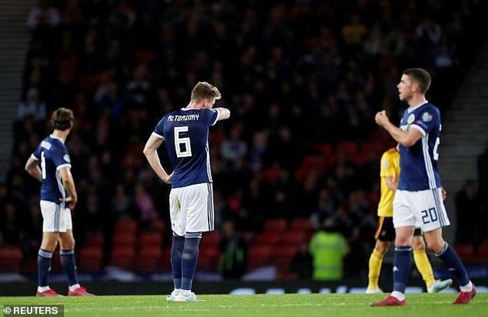 Nỗi thất vọng của các cầu thủ Scotland