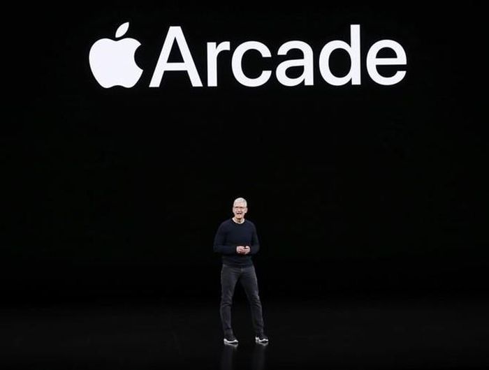  Dịch vụ game Apple Arcade được ra mắt lần đầu vào tháng 3-2019. Apple bổ sung thêm Arcade mới trên App Store và cung cấp hơn 100 game cho người dùng. Dịch vụ Arcade sẽ bắt đầu phát hành từ ngày 19-9 tại hơn 150 quốc gia, với mức giá 4,99 USD/tháng 