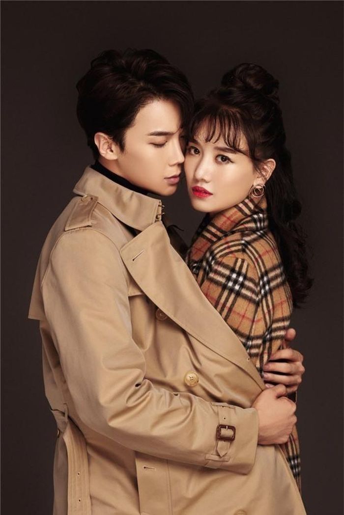 Hari Won và Park Jung Min có nhiều khoảnh khắc thên thiết trong bộ ảnh chụp chung.