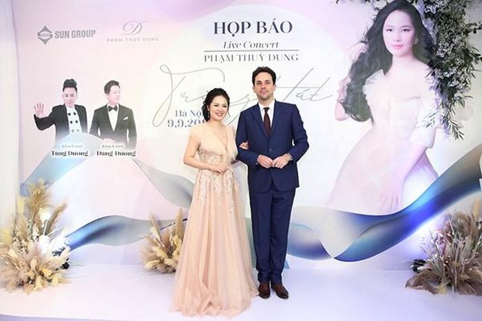 - Và Thùy Dung đã chuẩn bị cho concert đầu đời “Trăng hát” như thế nào?
