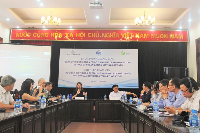  Toàn cảnh hội thảo. 