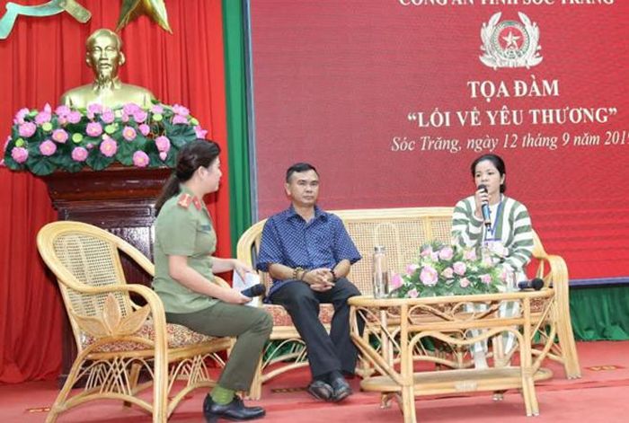 Giao lưu với các nhân vật khách mời.