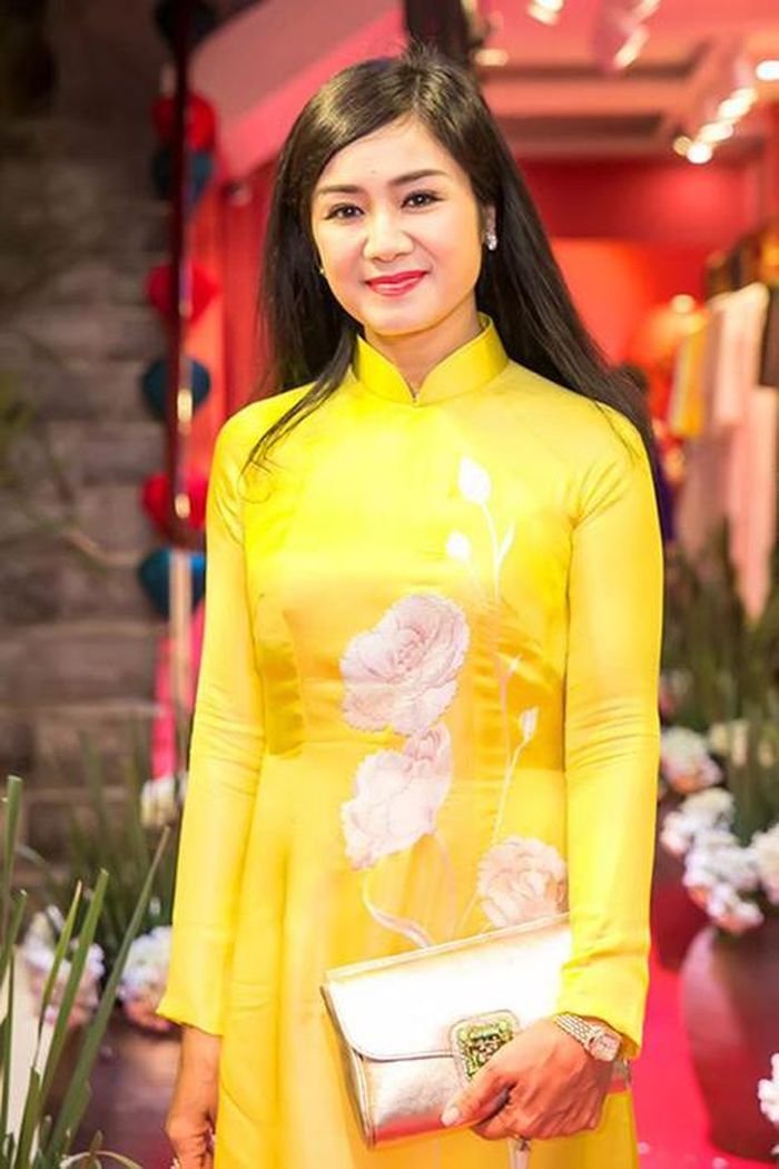 Nghệ sĩ Nhân dân Thu Hà, nhan sắc đã bỏ quên thời gian. 