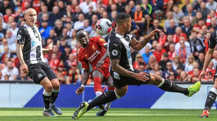 Mane gỡ hòa 1-1 cho Liverpool