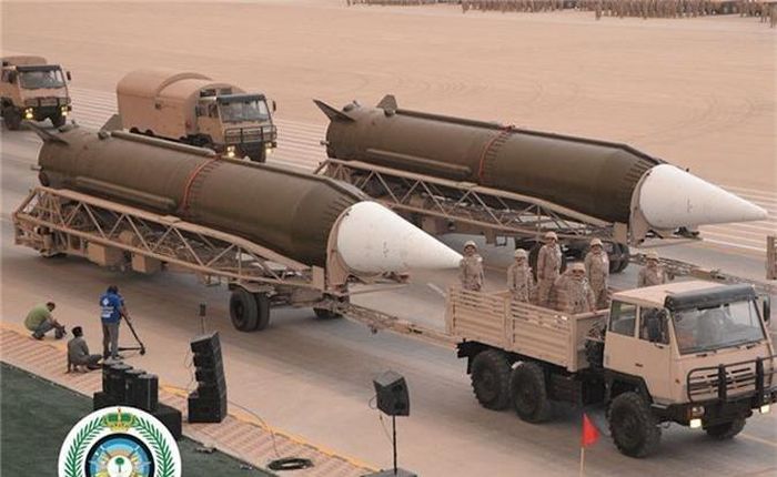 Giữa Saudi Arabia và Pakistan đã ký kết một thỏa thuận bí mật, theo đó Pakistan sẽ chia sẻ đầu đạn hạt nhân của nước này cho các tên lửa DF-3 trên trong trường hợp xảy ra mối nguy hiểm tiềm ẩn