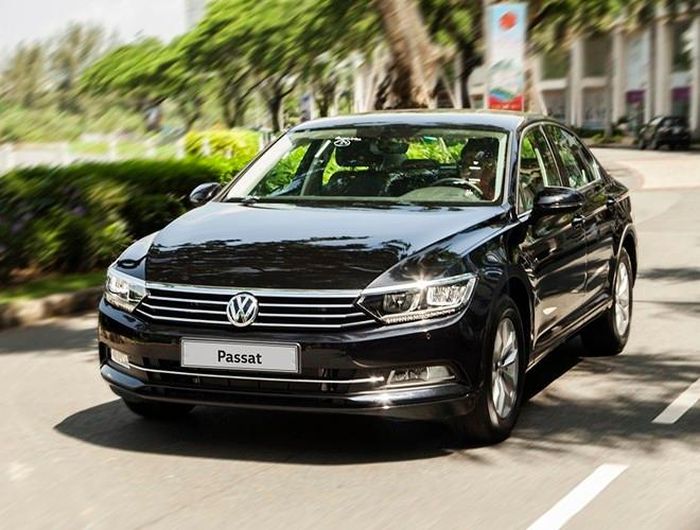  Được biết, chiếc xe sang mà Văn Hậu nhận là Volkswagen hiệu Passat đời 2017 