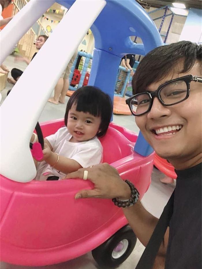 Họ đã có 1 đứa con gái xinh xắn.
