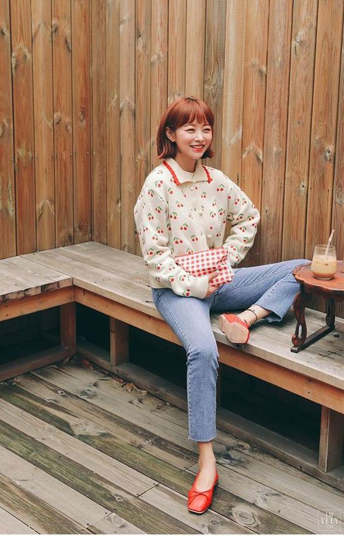 Thuộc dòng thời trang cổ điển, nhiều mẫu áo len vintage vẫn là sản phẩm được lòng phái đẹp ở mùa thu đông.