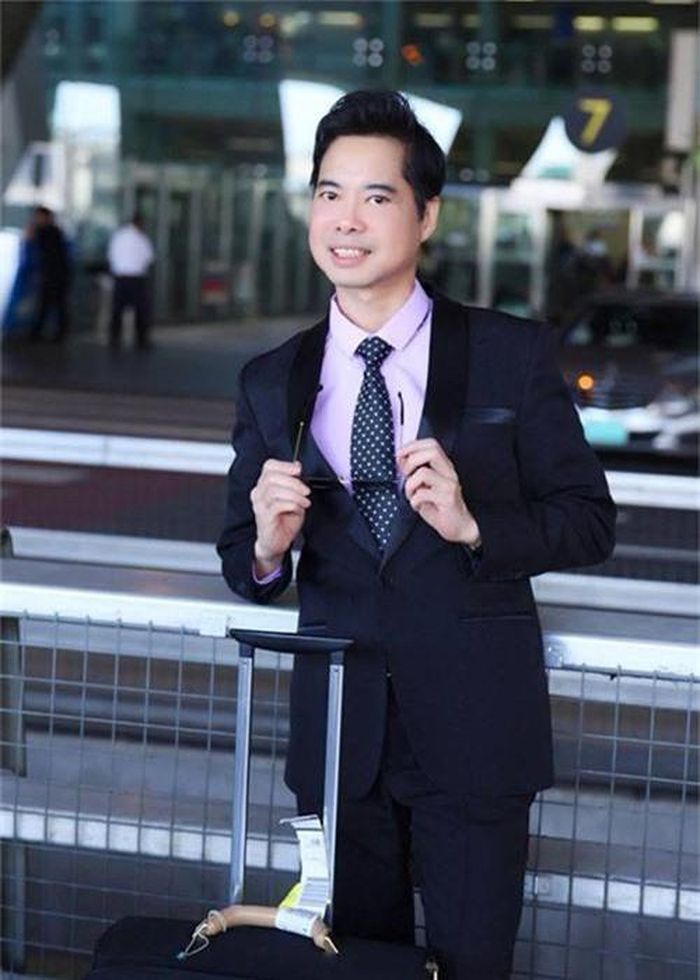  Vẫn về chuyện trinh tiết, Ngọc Sơn từng chia sẻ sau này anh có vợ thì đó là đêm tân hôn đầu tiên, còn không, anh giữ cho đến cùng. Nam ca sĩ còn tuyên bố đã mua bảo hiểm trinh tiết đời trai giá 1 triệu USD. 