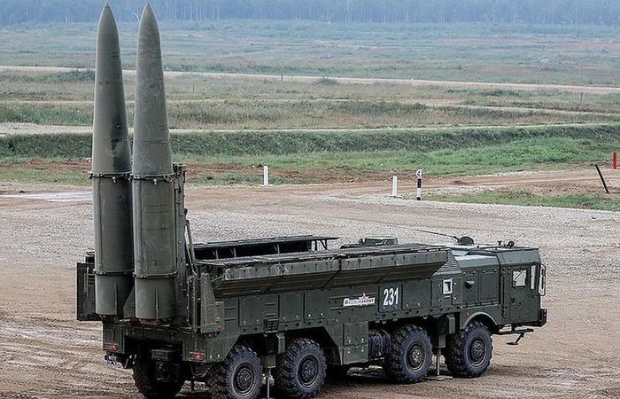  Iskander-M có độ chính xác cao và khả năng thâm nhập mạnh mẽ, nhưng nó bị giới hạn trong Hiệp ước các lực lượng hạt nhân tầm trung - INF và phạm vi của nó không thể vượt quá 500 km. 