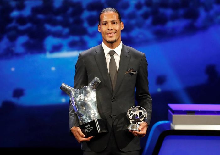 Van Dijk là đối thủ nặng ký của Messi khi được vinh danh bởi UEFA và sở hữu phong độ cao trong màu áo Liverpool. Ảnh: Getty.
