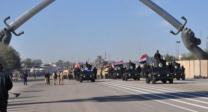 Quân đội Iraq diễu hành trong Vùng Xanh