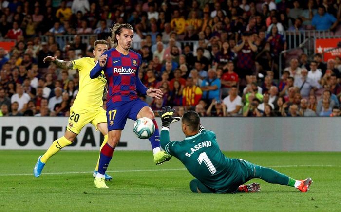  Với bộ 3 trên hàng công Messi, Suarez, Griezmann, Barca tạo ra nhiều cơ hội, nhưng lại không thể tận dụng để kết liễu đối thủ ngay trong hiệp đấu đầu tiên. 