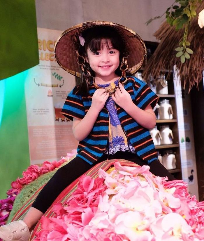 Marian Rivera được mệnh danh “mỹ nhân đẹp nhất Philippines”. Cô không chỉ nổi tiếng ở đất nước mình mà còn được đông đảo khán giả châu Á biết tới và yêu mến. Cô nổi tiếng ở Việt Nam với tác phẩm Vũ điệu hoang dã. Đó cũng là dự án phim cô hợp tác cùng chồng là tài tử Dingdong Dantes.