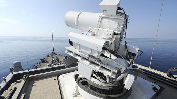 Vũ khí laser có khả năng bắn hạ mục tiêu với độ chính xác cao. Ảnh: US Navy