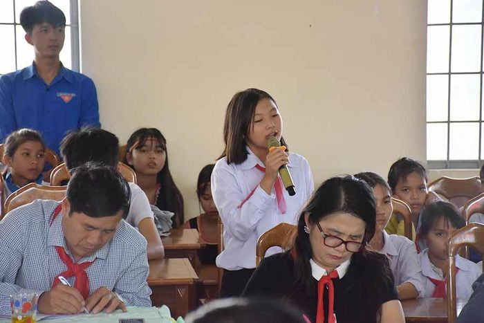 Quang cảnh buổi đối thoại. Ảnh: H.P