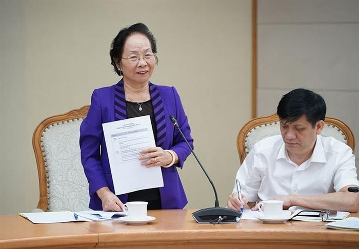  Nguyên Phó Chủ tịch nước Nguyễn Thị Doan, Chủ tịch Hội Khuyến học Việt Nam.