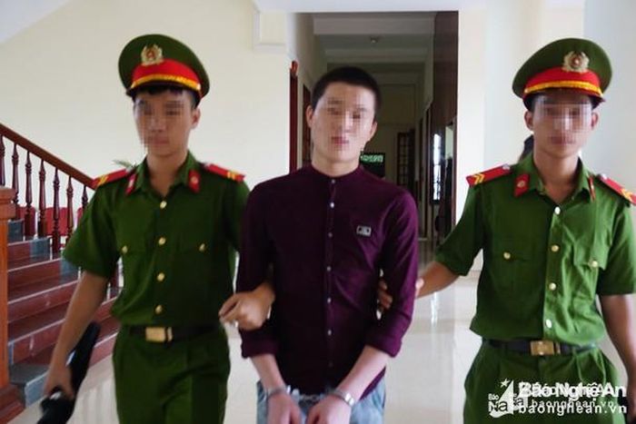 Đối tượng Nguyễn Văn Khánh (SN 2001, trú xã Tam Hợp, huyện Quỳ Hợp) 6 năm tù về tội “Hiếp dâm người dưới 16 tuổi”. Ảnh tư liệu