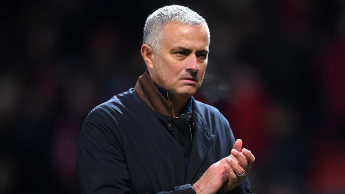 Jose Mourinho được cho là muốn trở lại Real Madrid thay Zinedine Zidane, nên không nhận lời dẫn dắt CLB nhỏ hơn